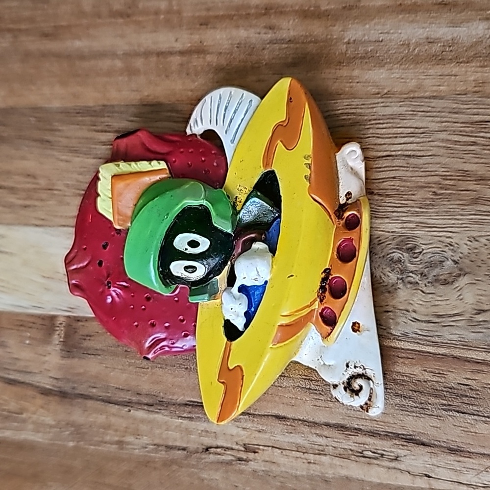 Looney tunes magnet